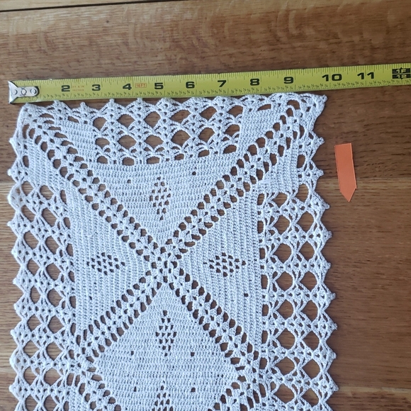 Handmade doili table decor 5 - Picture 2 of 4